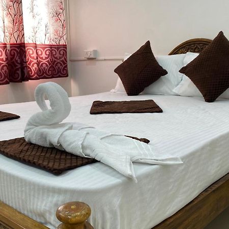 Kavieya Residency Hotel Pūrnānkuppam Eksteriør billede