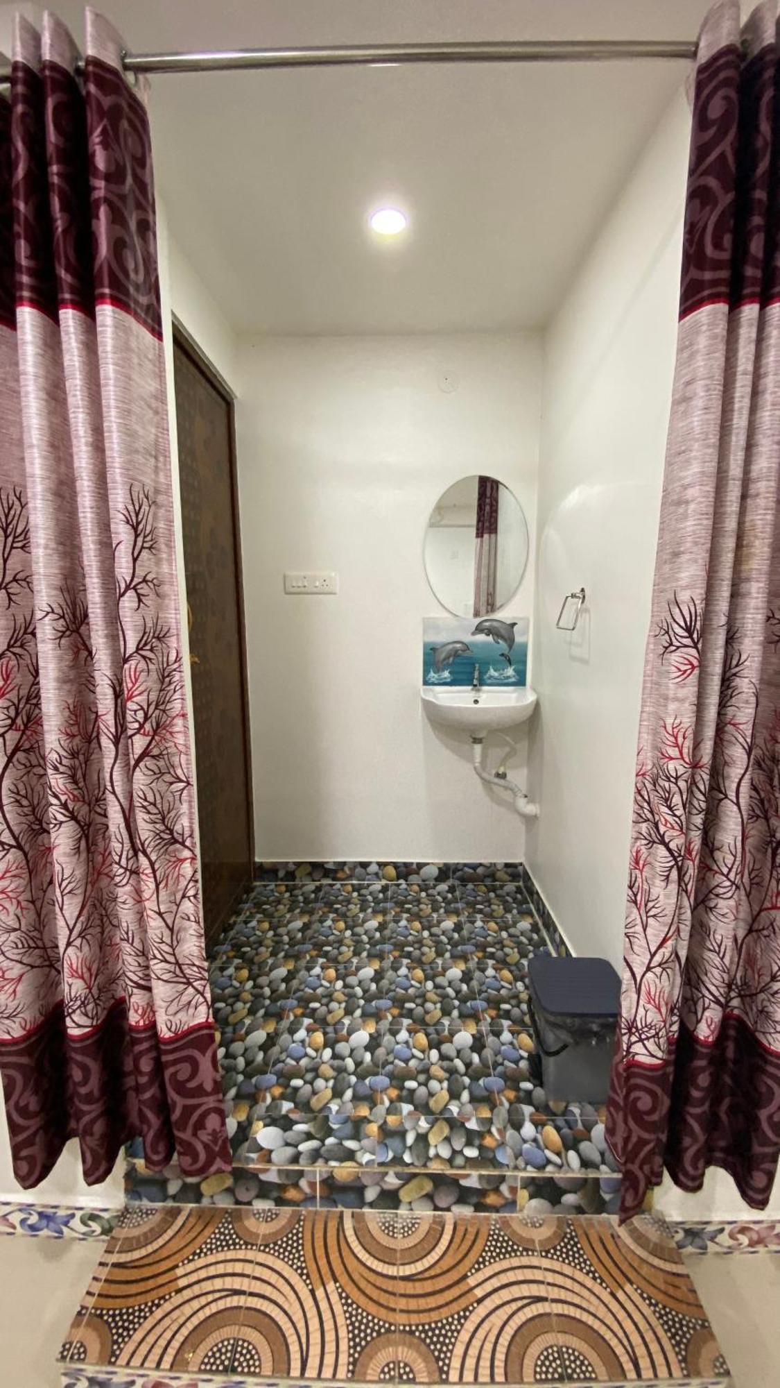 Kavieya Residency Hotel Pūrnānkuppam Eksteriør billede