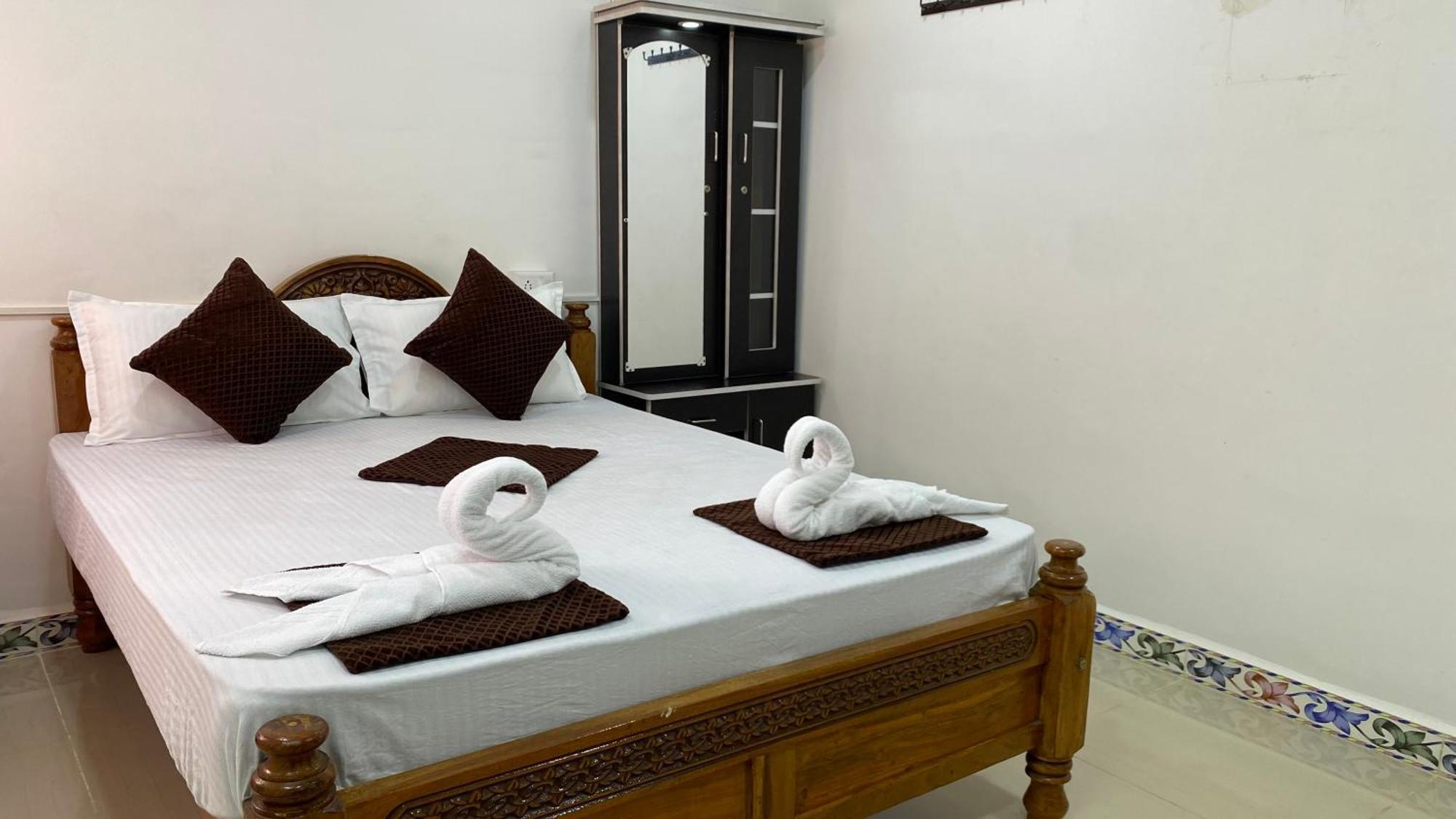 Kavieya Residency Hotel Pūrnānkuppam Eksteriør billede
